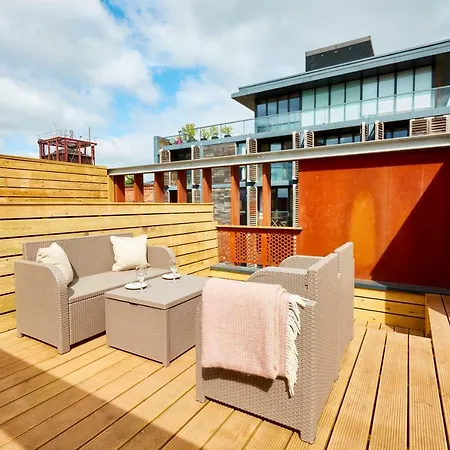 Apartamento The Roof Gardens - Modern 3bdr Next To Sport Fields *